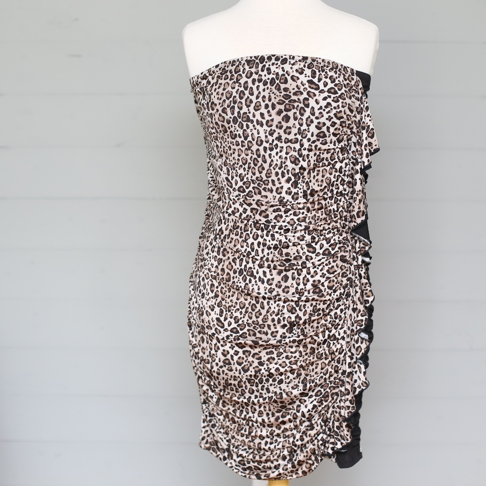 204- Forever 21 Leopard Print Strapless Party Dress